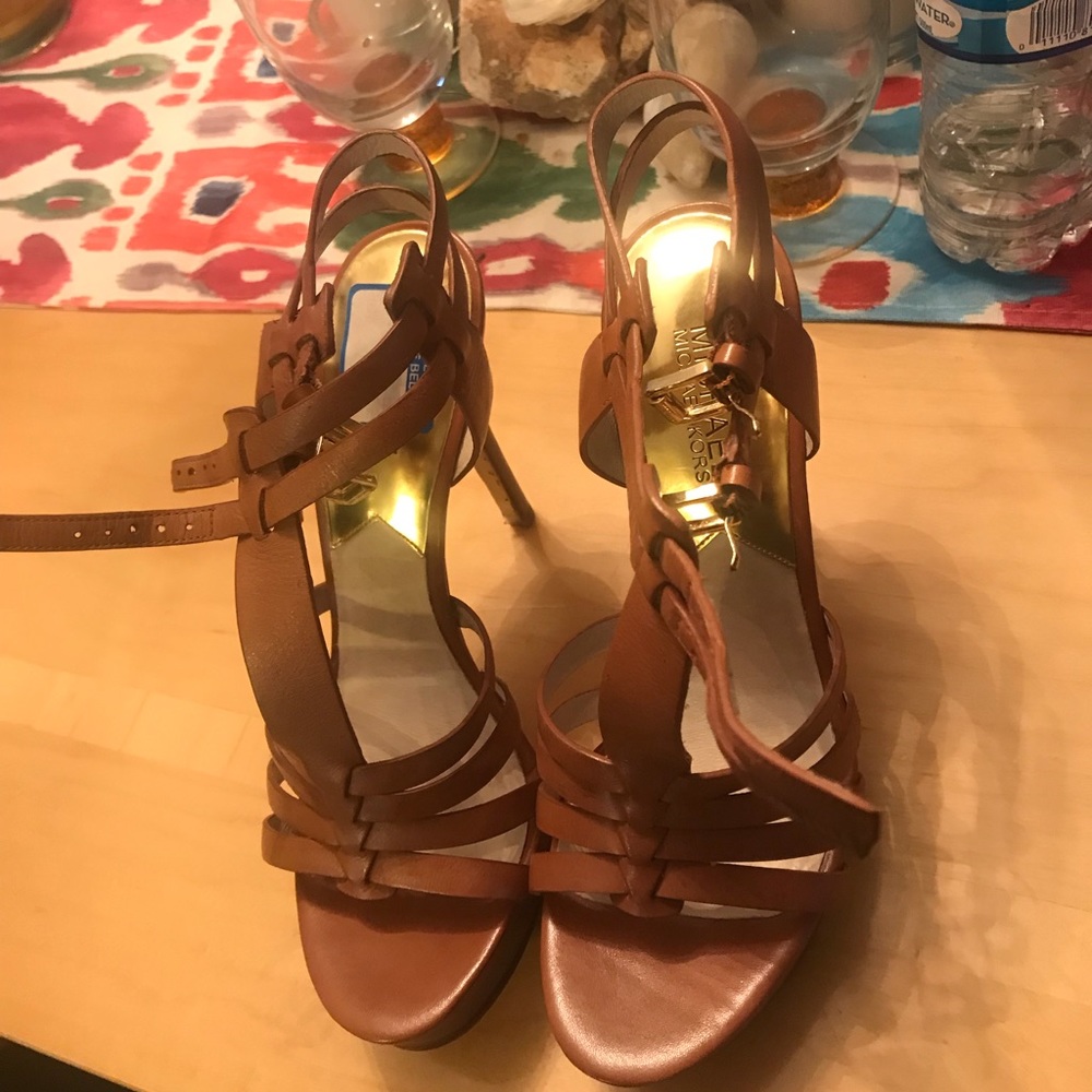 Camel Michael Kors